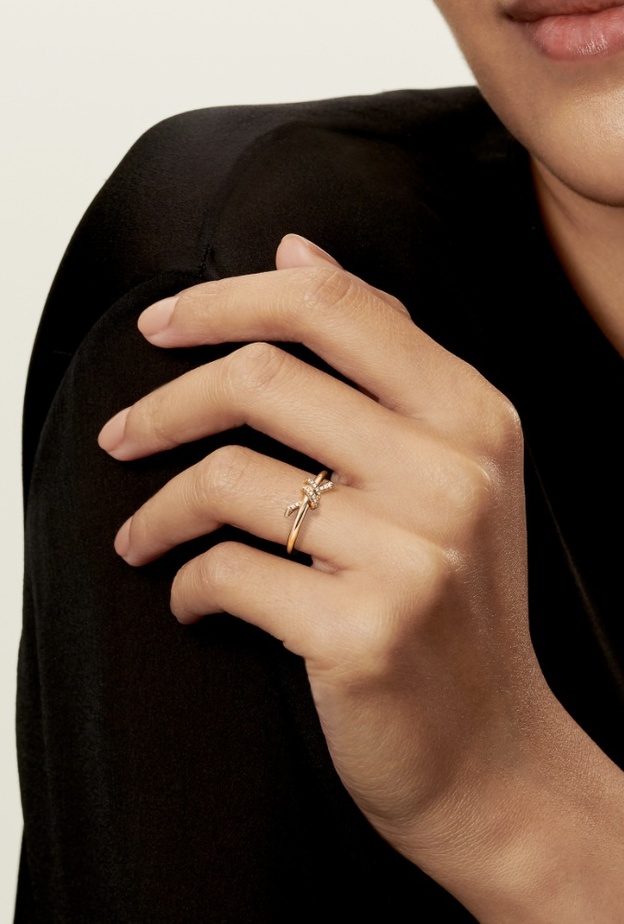 خاتم Tiffany Knot من دار تيفاني أند كو