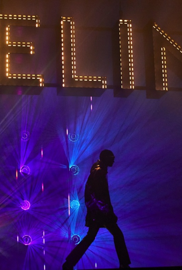 دار Celine تطلق مجموعة Boy Doll لأزياء الرجال لخريف وشتاء 2022