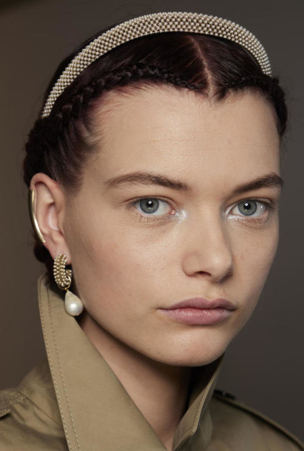 أبرز صيحات جمالية من ختام عروض باريس لموضة خريف وشتاء 2022