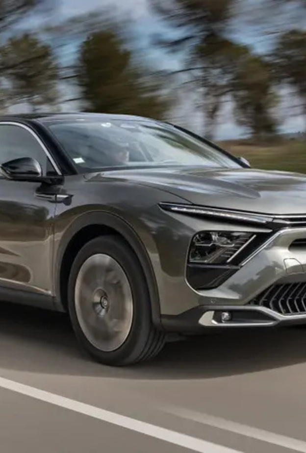 ستروين تزود مقاعد C5 X الفارهة بوظيفة التدليك
