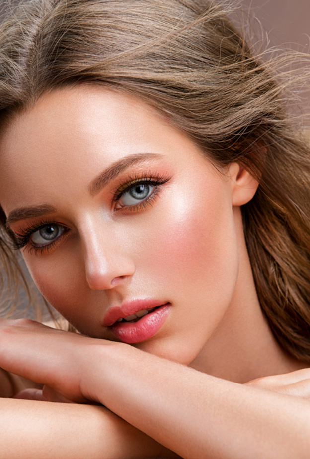 خلطات طبيعية من الرمان لبشرة مشرقة قبل عيد الأم