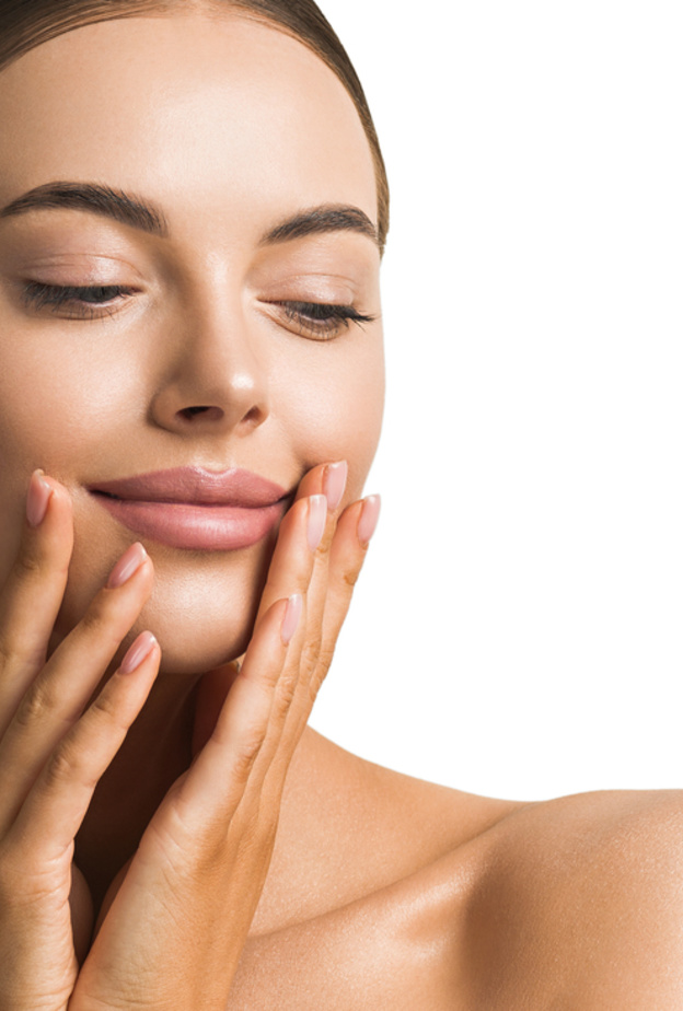 6 نصائح ذهبية تجعلك جميلة بدون مكياج أثناء الصيام