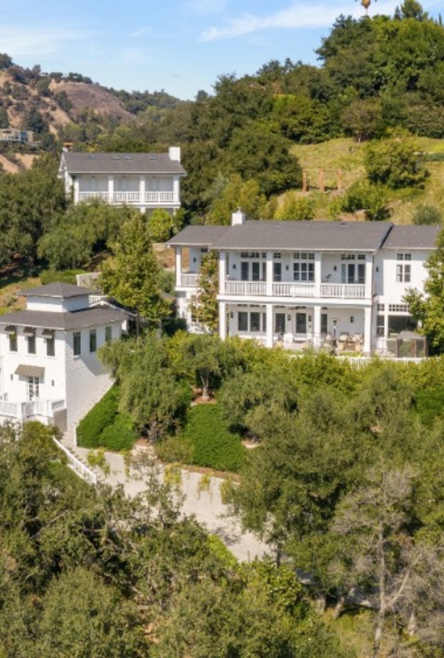 كالفين هاريس يعرض منزله في بيفرلي هيلز للبيع بسعر 25 مليون دولار
