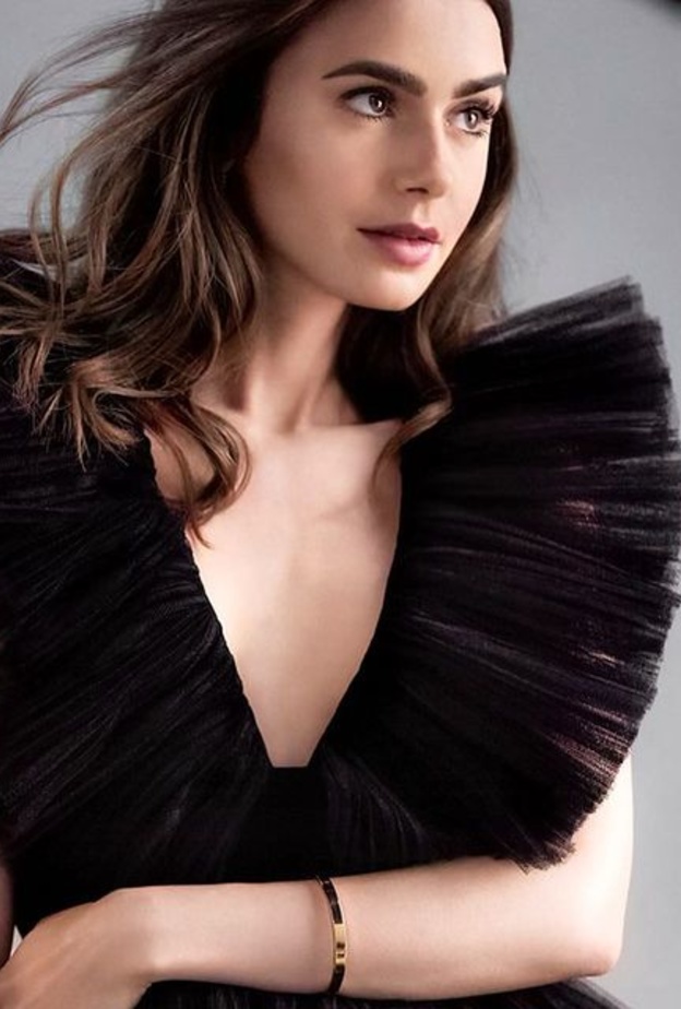 ليلي كولينز Lily Collins