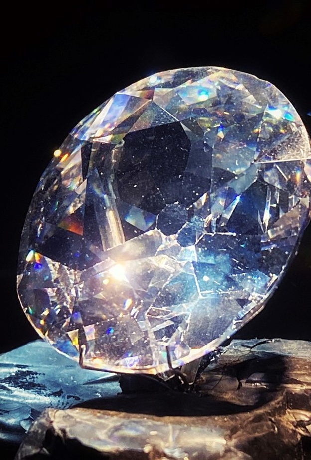 ماسة KOH-I-NOOR - الصورة من موقع wikipedia