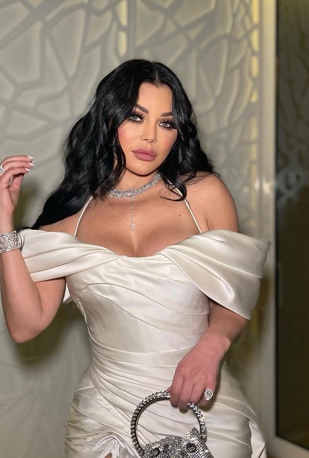 مجوهرات هيفاء وهبي الماسية