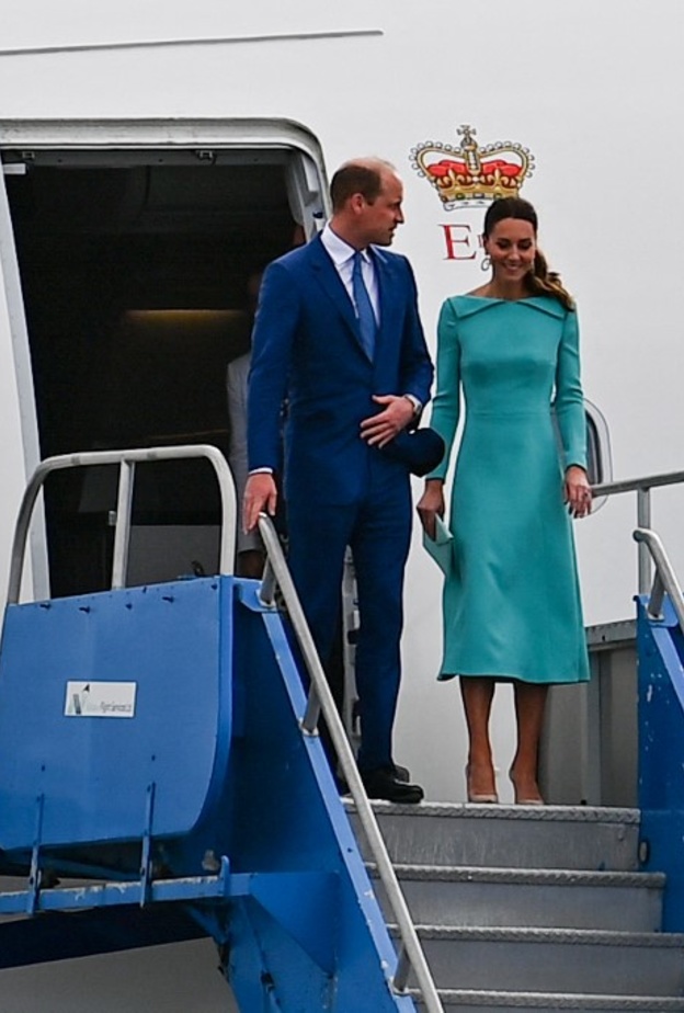 الأمير ويليام وكيت ميدلتون يصلان إلى محطتهما الأخيرة في جزر الباهاما