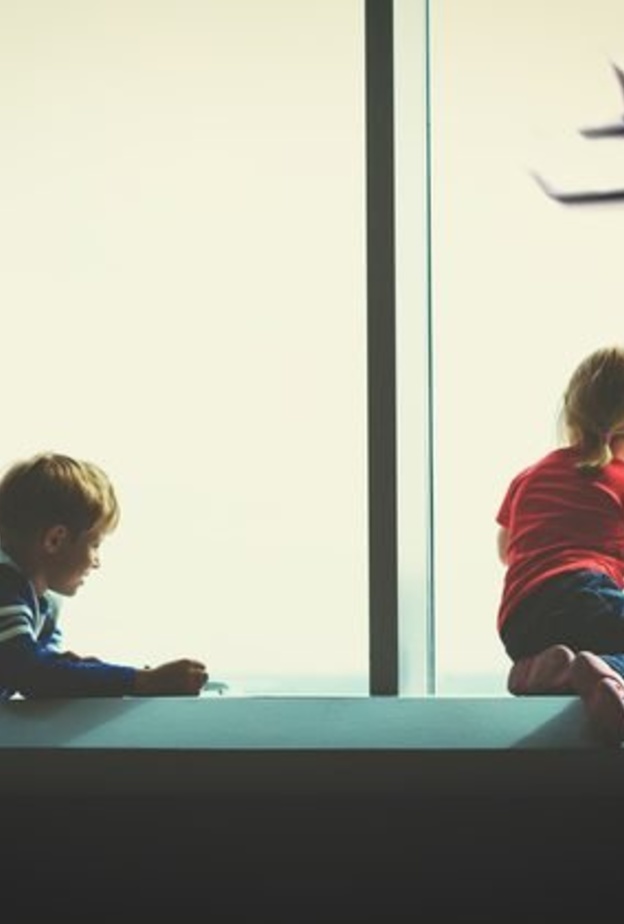 نصائح للسيطرة على ازعاج الاطفال في الطائرة