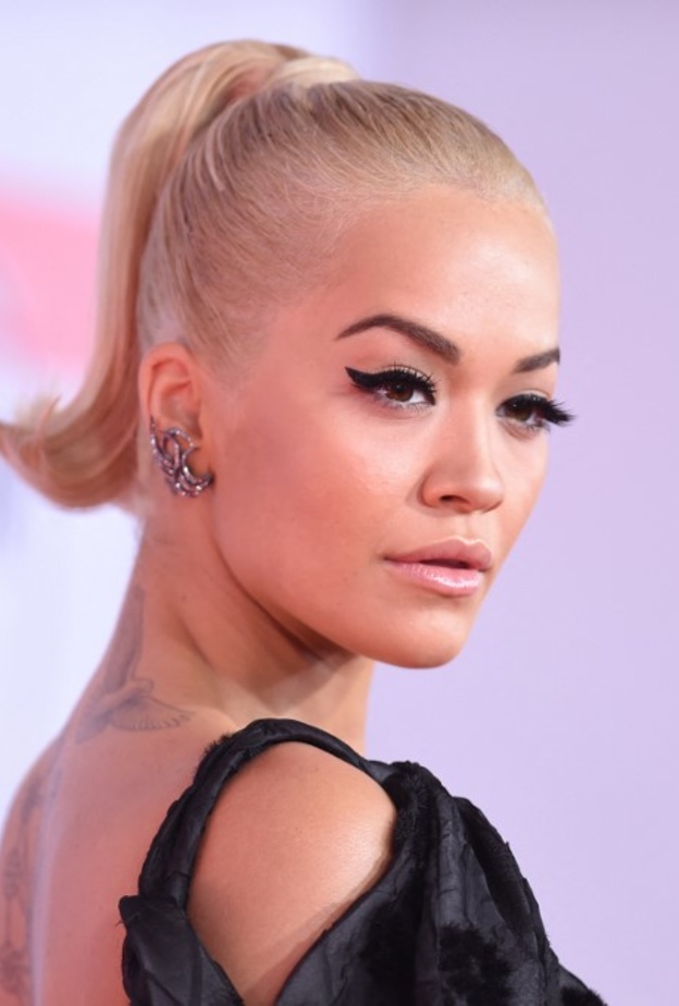 رفعات الشعر على طريقة ريتا اورا