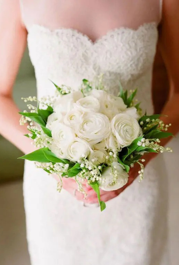 أفكار رائعة لباقات زهور العرائس لحفلات الزفاف بزهور زنبق الوادي