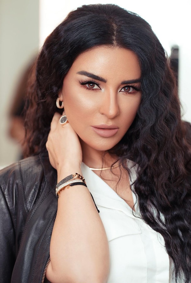 صور الإطلالات الجمالية الأولى للنجمات في مسلسلات رمضان 2022