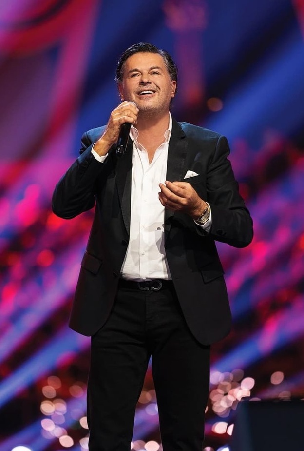 السوبر ستار راغب علامة 