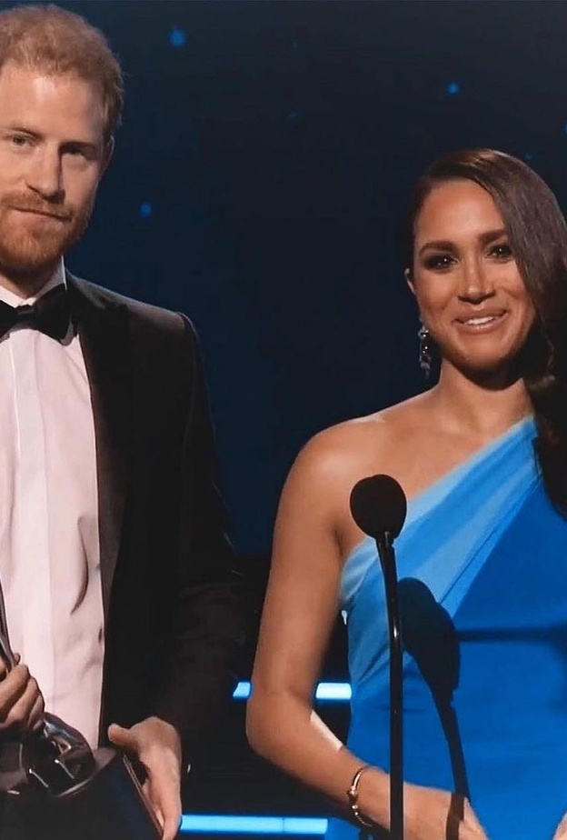 خبير في لغة الجسد: هاري ليس سعيدا وميغان أسعد ما يمكن