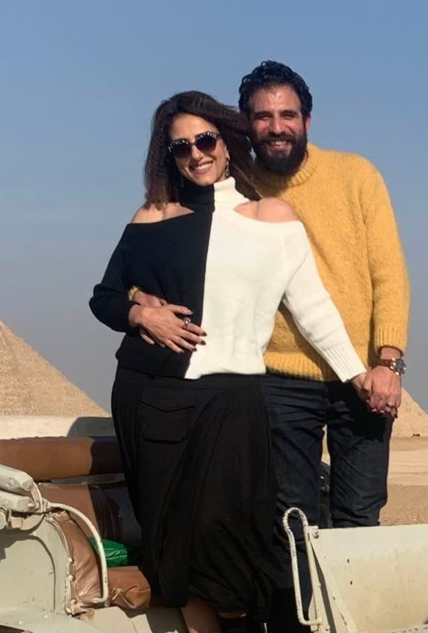 حنان مطاوع وزوجها