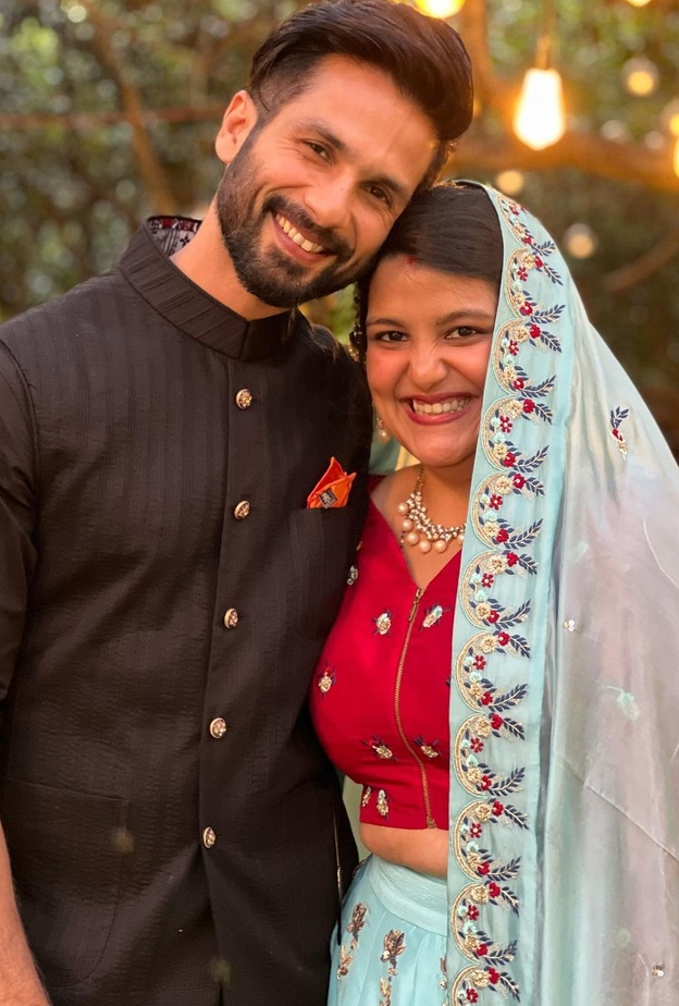 شاهيد كابور يوجه هذه الرسالة لشقيقته سانا كابور بمناسبة زفافها