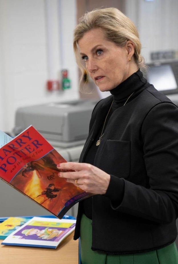 بالصور كونتيسة وسكس تشارك في فعاليات اليوم العالمي للكتاب