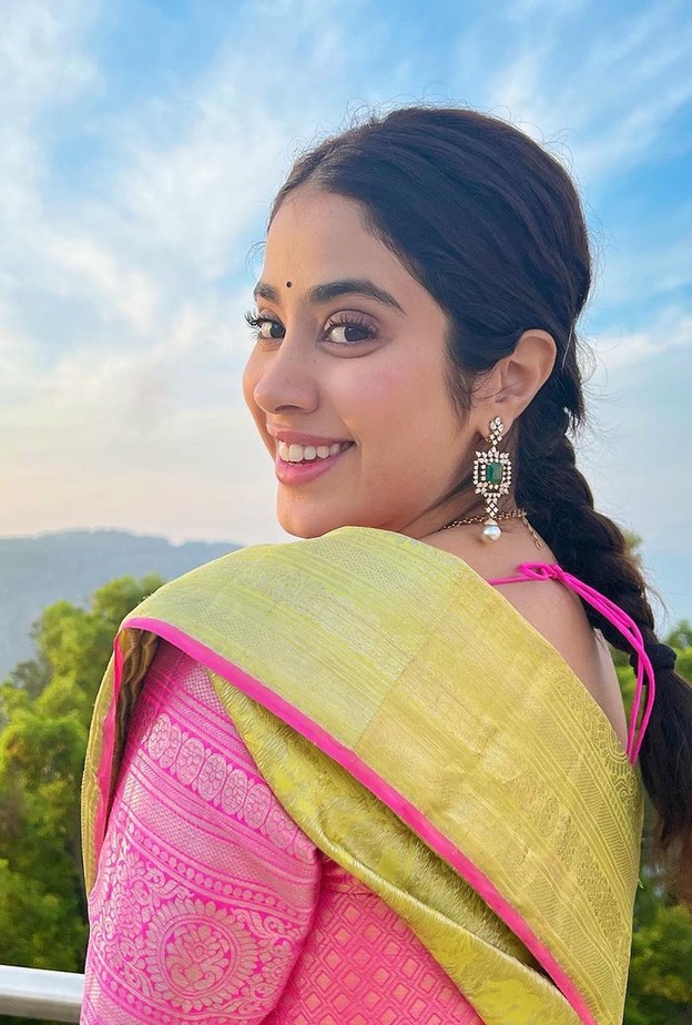 أرجون كابور يوجه رسالة مؤثرة لشقيقته جاهانفي كابور بعيد ميلادها 25