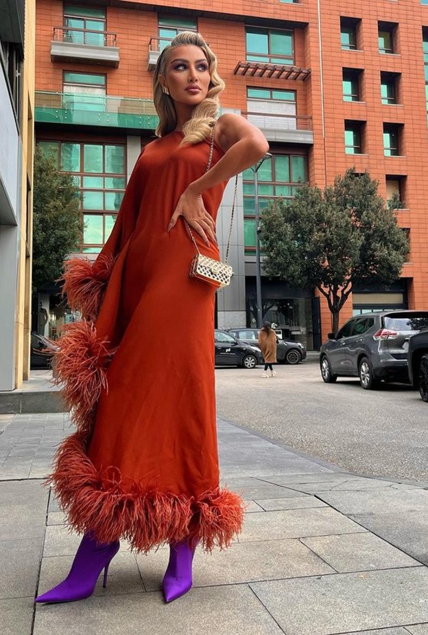 موديلات الأحذية 2022 ذات التصميم واللّون العصري بأسلوب مايا دياب