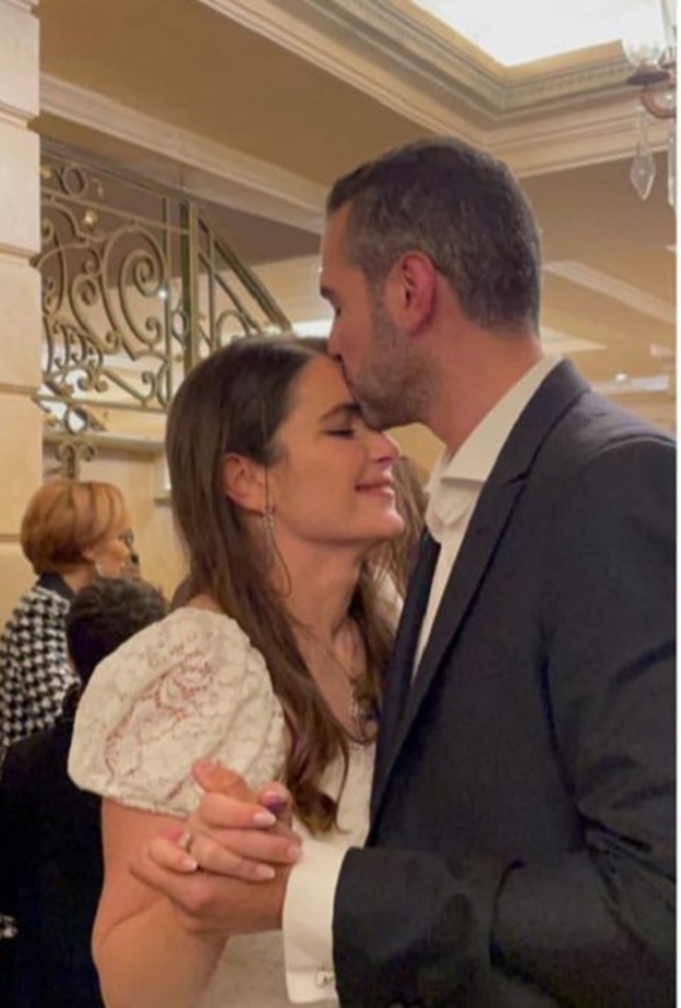 شام الذهبي وزوجها