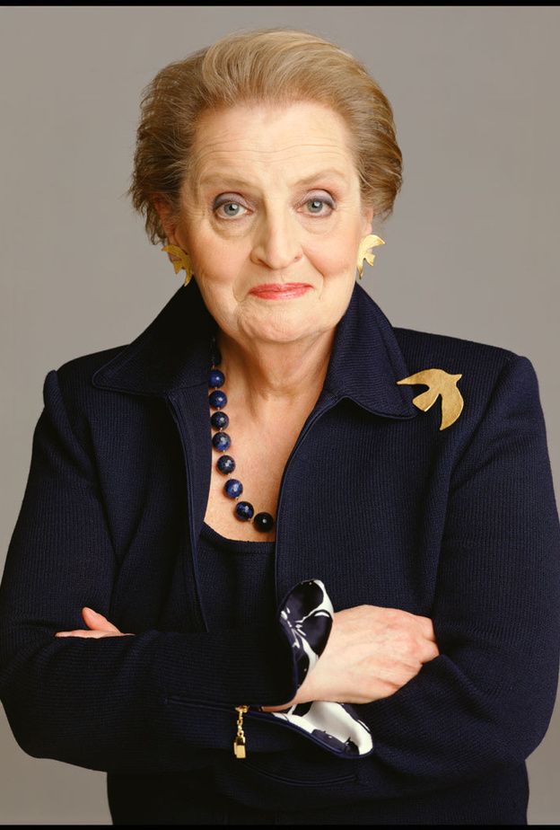 رسائل خفية وحكايات من صندوق مجوهرات مادلين أولبرايت Madeleine Albright