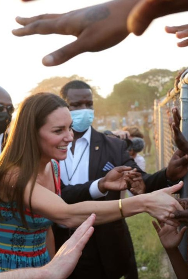 خبير ملكي يصف جولة وليام وكيت الملكية الجديدة في الكاريبي بالكارثية