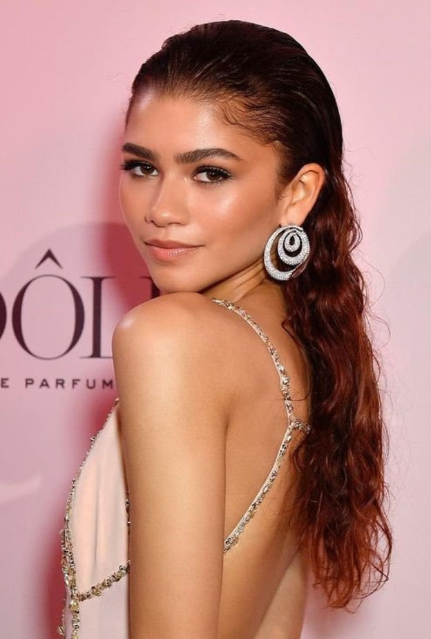 تسريحات شعر عصرية اعتمديها لموسم ربيع 2022  بأسلوب زندايا