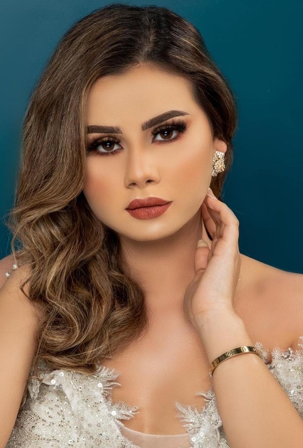 الإطلالات الجمالية لـ منة عرفة بعد انفصالها عن زوجها