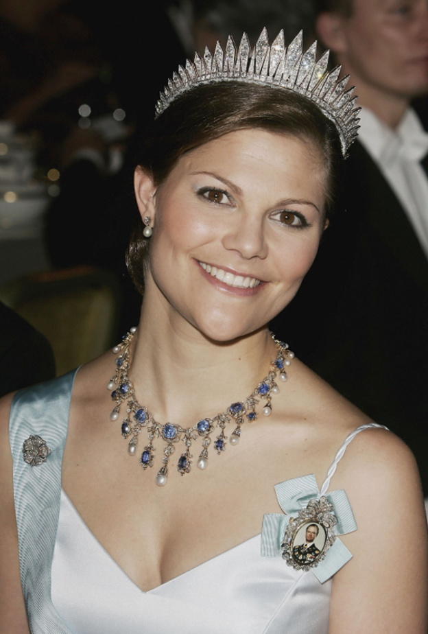 قلادة الأميرة فيكتوريا من مجوهرات العائلة المالكة السويدية