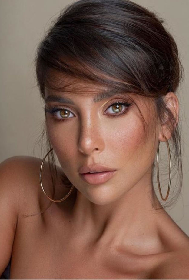 أبرز صيحات جمالية لافتة مستوحاة من لين برنجكجي زوجة معتصم النهار