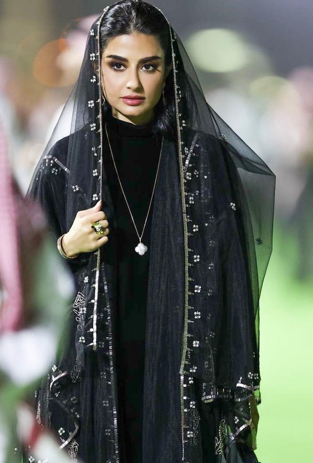 المصممة مشاعل الفارس - المصدر حساب انستقرام مشاعل الفارس