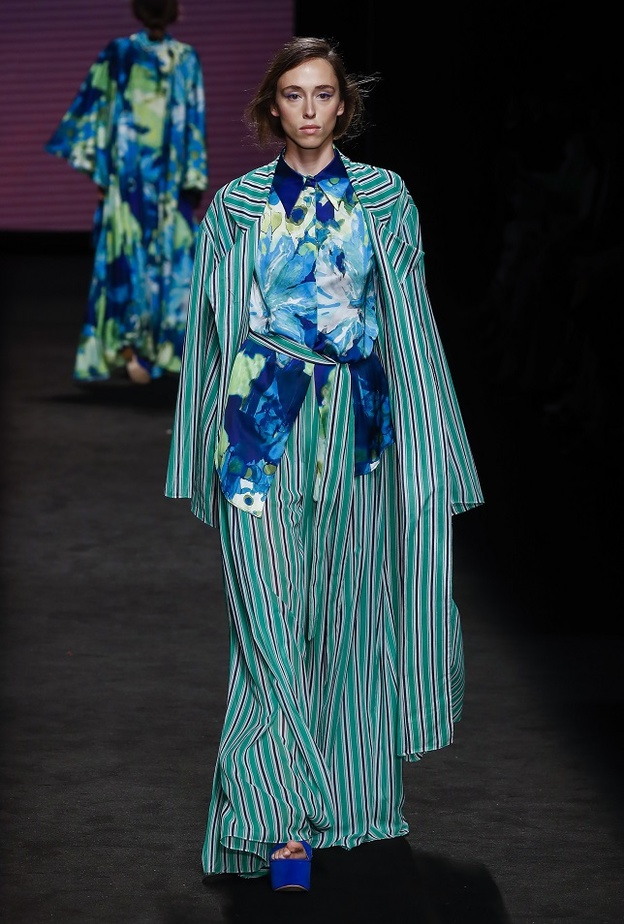 تنسيق السروال الواسع للصيف بأسلوب مميّز من Duyos