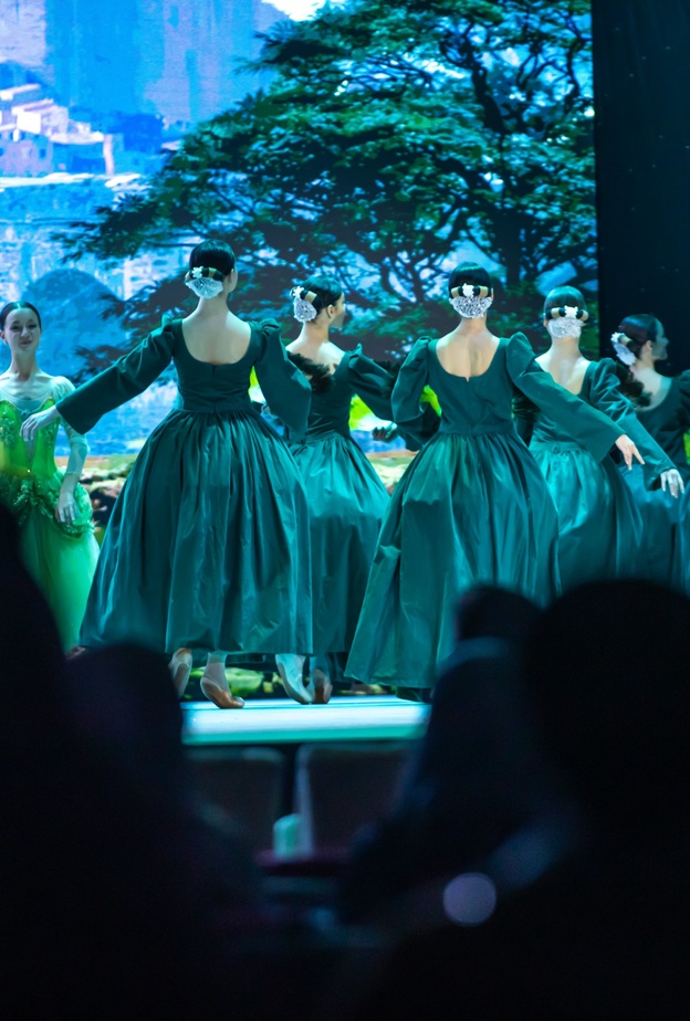 الثقافة السعودية تجمع روائع "برودواي" في واجهة الرياض