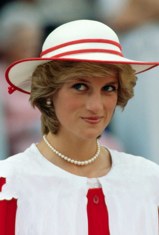 مجوهرات الأميرة ديانا في يوم المرأة العالمي