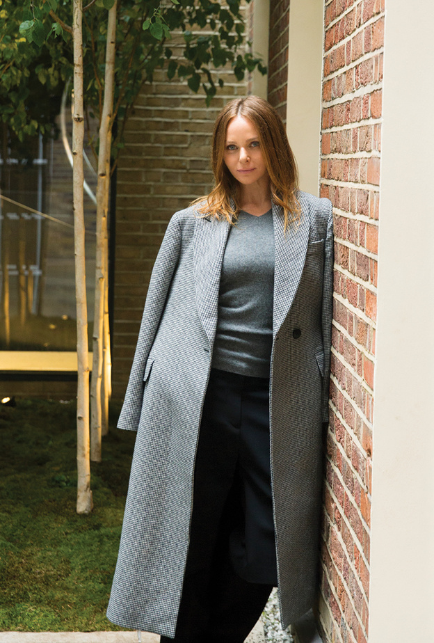 محاور المشاهير عدنان الكاتب يحاور Stella McCartney حول موضوع الإستدامة