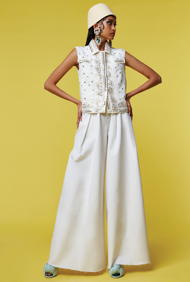 جلسة تصويرية خاصة بمجلة "هي" تحت عنوان Summer Colours