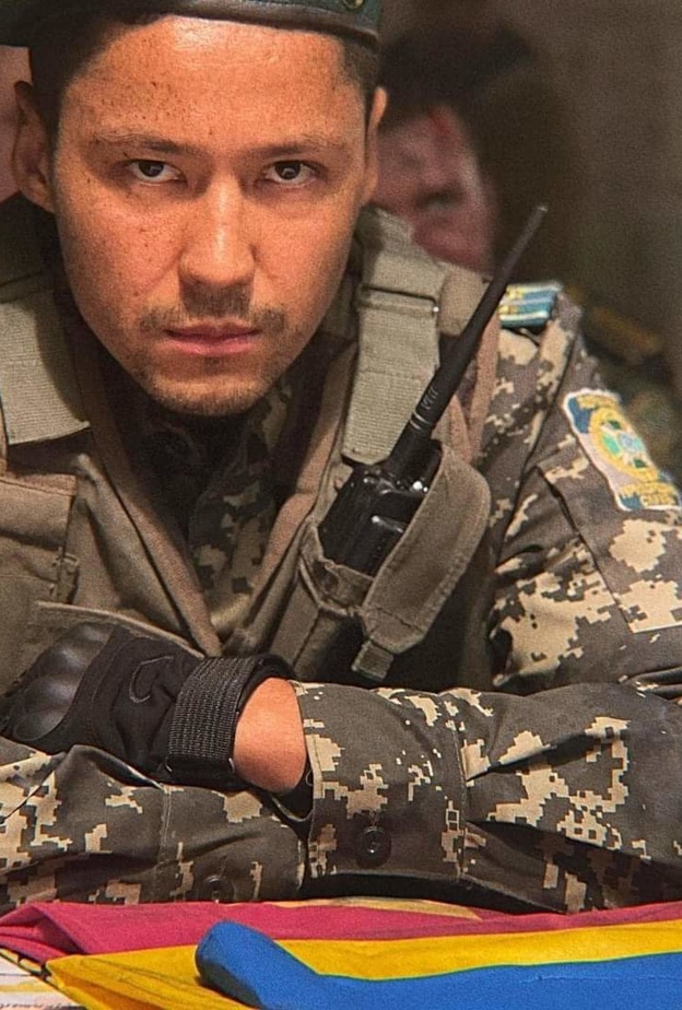 وفاة الممثل الأوكراني باشا لي Pasha Lee أثناء الدفاع عن بلده ضد الغزو الروسي