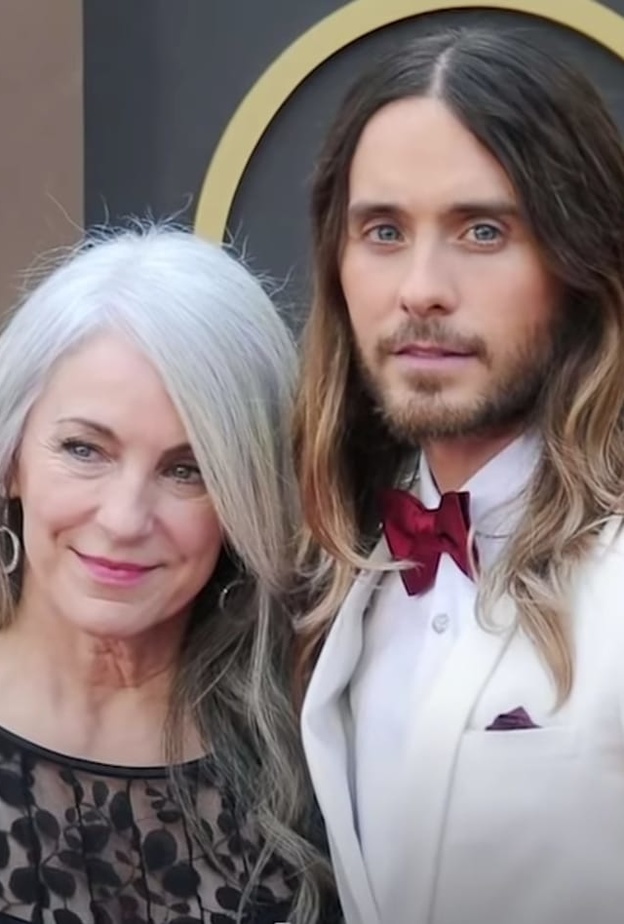 المشاهير الأجانب مع أمهاتهم