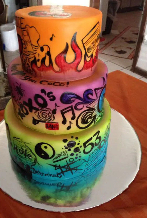 أفكار جديدة لديكور حفلات الزفاف بالكتابة والرسومات اليدوية