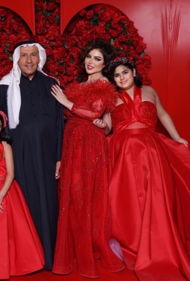 حليمة بولند وأسرتها