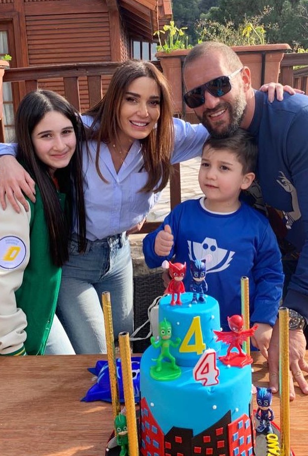 سيرين عبد النور وأسرتها