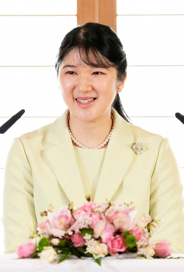 الأميرة أيكو تستضيف مؤتمرها الصحفي الأول