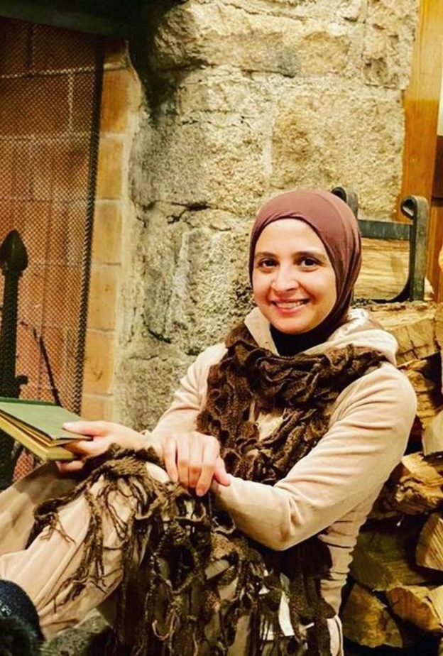 نجل حنان ترك يناشد الدعاء لوالدته إثر إصابتها بأزمة صحية