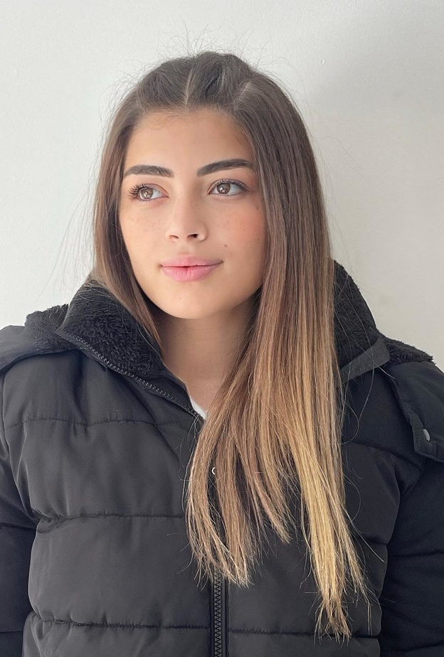 ليلى احمد زاهر 