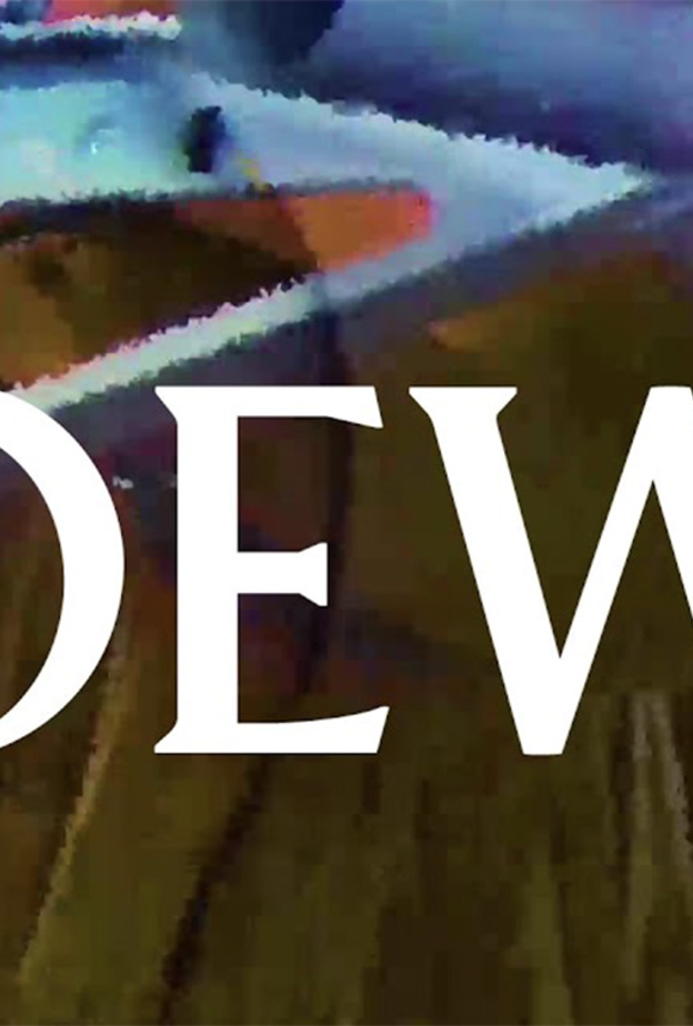 بث مباشر لعرض أزياء LOEWE لخريف شتاء 2022