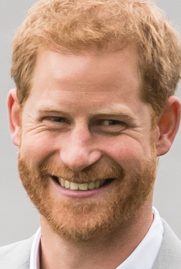 الأمير هاري يزور مطعم في ويست هوليوود بصحبة أصدقاء له