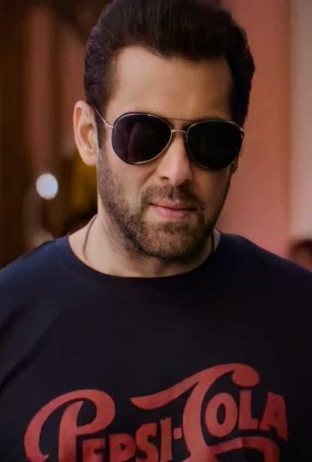 مقطع فيديو يثير تساؤلات حول احتمالية زواج سلمان خان سرا