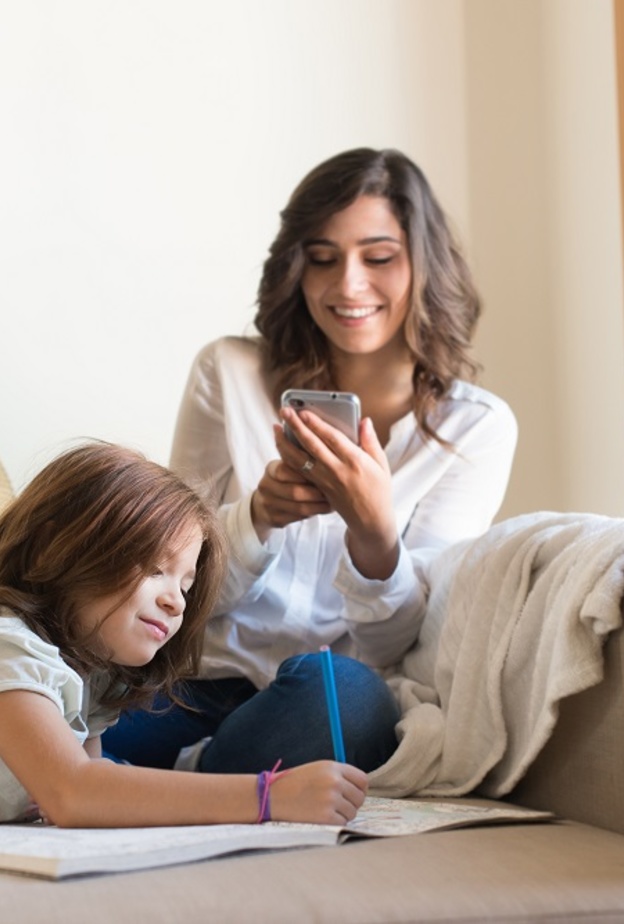 المجتمعات الرقمية: مصدر موثوق ومرجع للأمهات