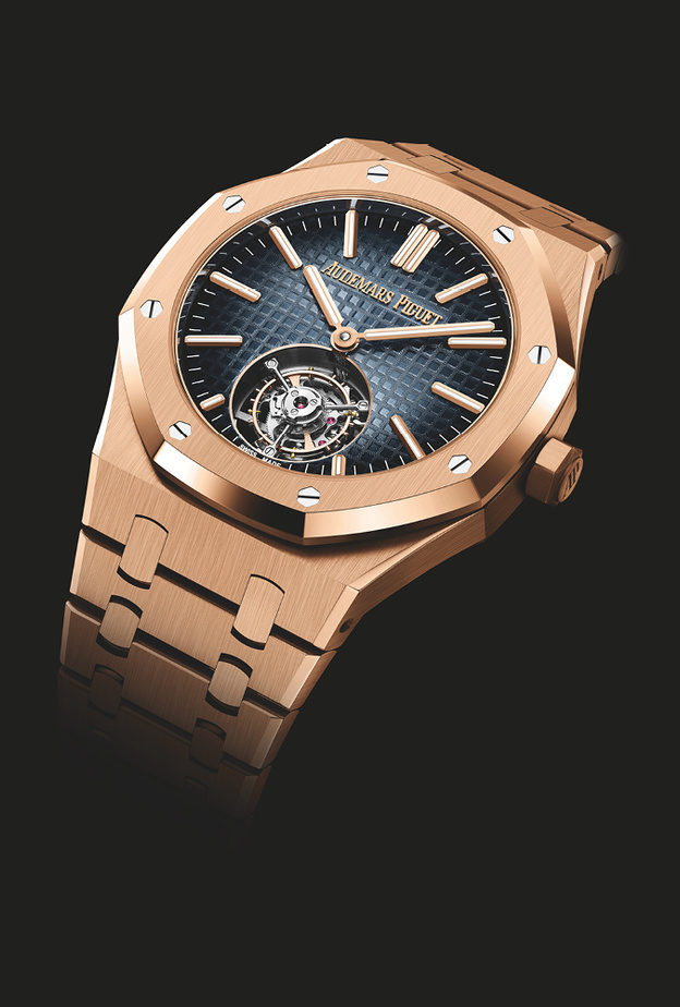 أوديمار بيغه تكشف النقاب عن ثلاثة طرازات جديدة من ساعة رويال أوك فلاينغ توربيون الأوتوماتيكية