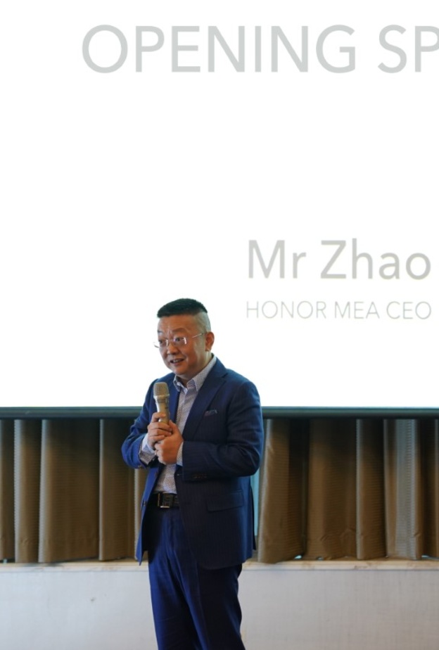 تطلق متجرHONOR الإلكتروني في الإمارات مع مزايا حصرية