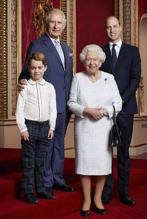 مطالبات للملكة بالتنحي لصالح تشارلز أو وليام